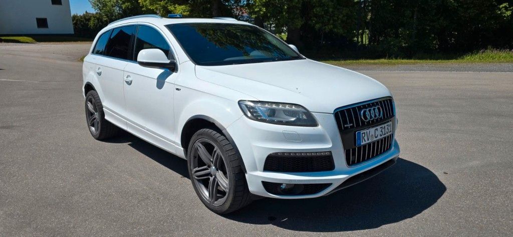 Audi Q7 182.000 km 16.900 € Waldburg 88289