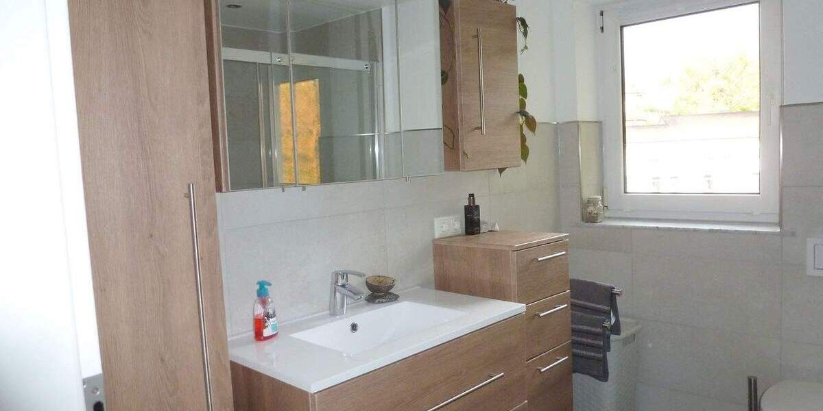 Etagenwohnung Bad Kötzting Kötzting - 3 Zimmer, 90 m&sup2;, 315.000&euro; | Angebot:25773086