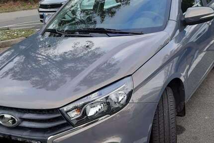 Lada Vesta 25.000 km 9.600 &euro; Kaiserslautern, Stadt 67657