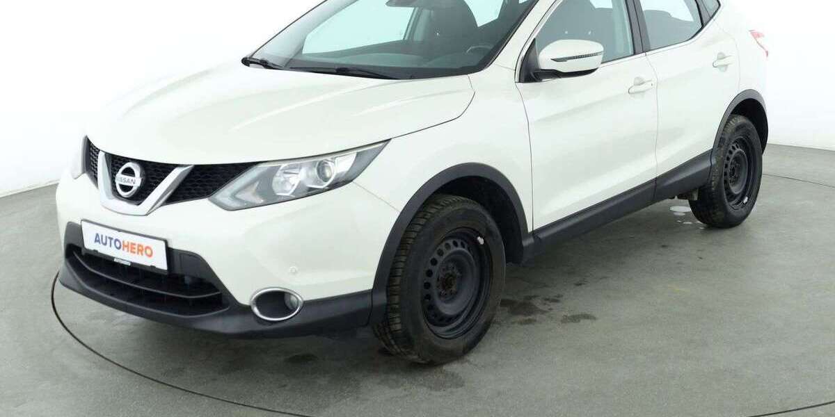 Nissan Qashqai 59.044 km 12.620 &euro; Hamburg 22529