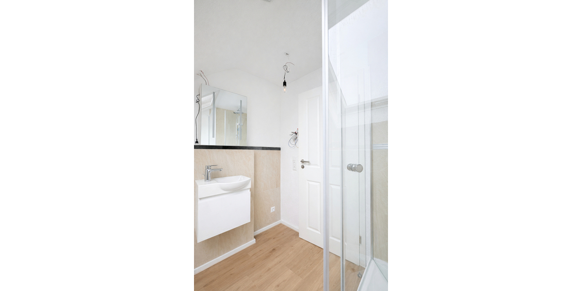 STUDENTEN-Wohngemeinschaft - 1 Zimmer in der Frauenstraße Ulm-Mitte - Frauenstraße Parkseite- - Dachgeschoßwohnung Ulm Oststadt | Angebot:26737725