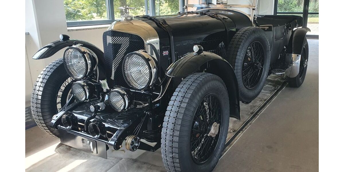 Bentley Andere 1.778 km 285.600 &euro; Perl-Borg 66706