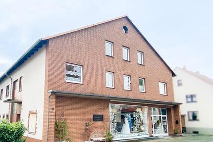 Geräumige Ladenfläche mit Schaufenster bei Duderstadt zimmer