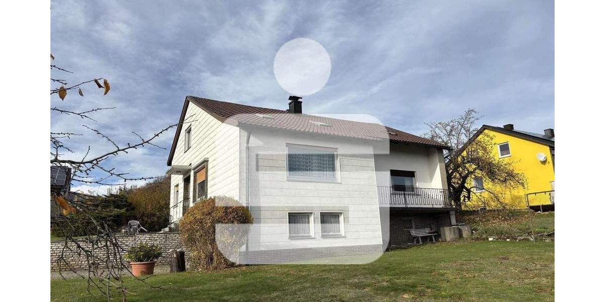 Einfamilienhaus Oberviechtach - 7 Zimmer, 190 m&sup2;, 197.000&euro; | Angebot:25210834