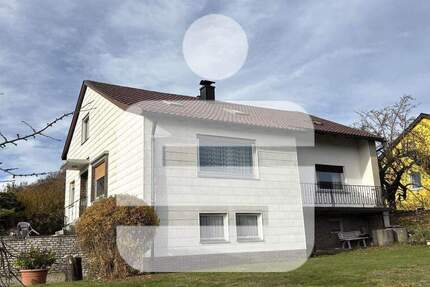 Haus Oberviechtach - 7 Zimmer, 190 m&sup2;, 197.000&euro; | Angebot:25210834