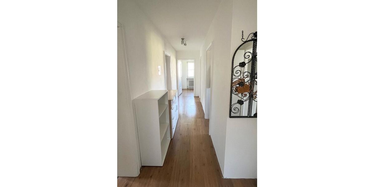 Etagenwohnung Wolfratshausen - 3 Zimmer, 80 m&sup2;, 920&euro; | Angebot:26413810