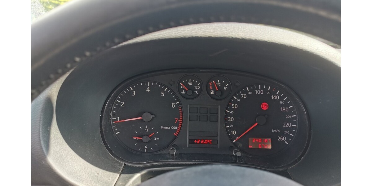 Audi A3 240.000 km 1.800 € Frellstedt 38373