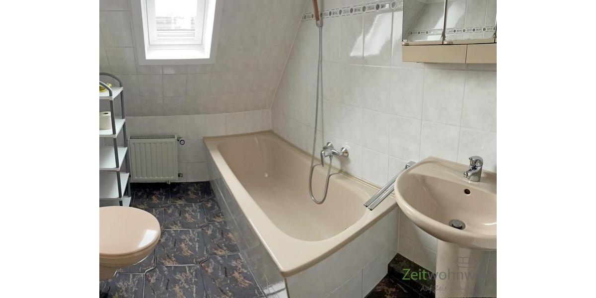 (EF0170_Y) Erfurt: Löbervorstadt, möbliertes Zimmer in schöner Wohnlage im DG mit eigenem Bad, an Wochenendheimfahrer - Zimmer Erfurt Löbervorstadt | Angebot:26972274