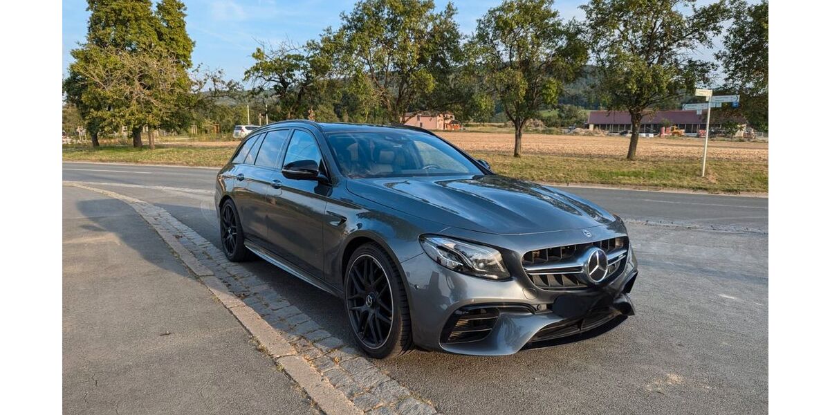 Mercedes-Benz E 63 AMG 117.500 km 45.000 &euro; Hetzles 91077