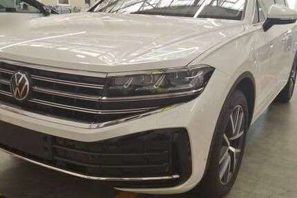 VW Touareg 12.098 km 61.355 € Grünwald 82031