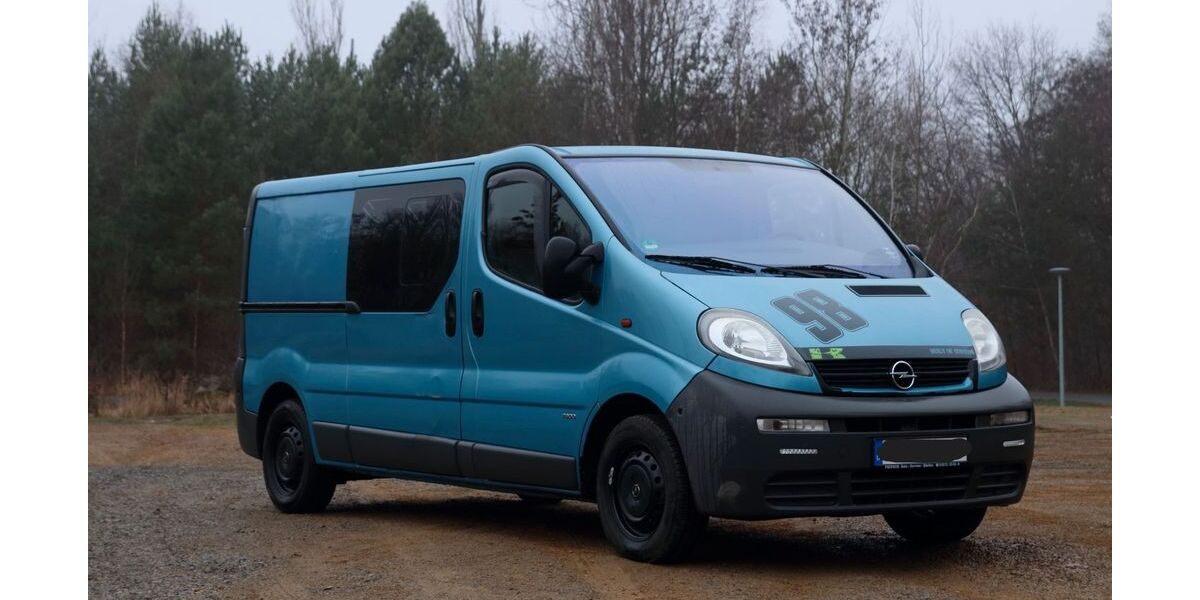 Opel Vivaro 352.000 km 3.100 &euro; Schwarzheide 01987