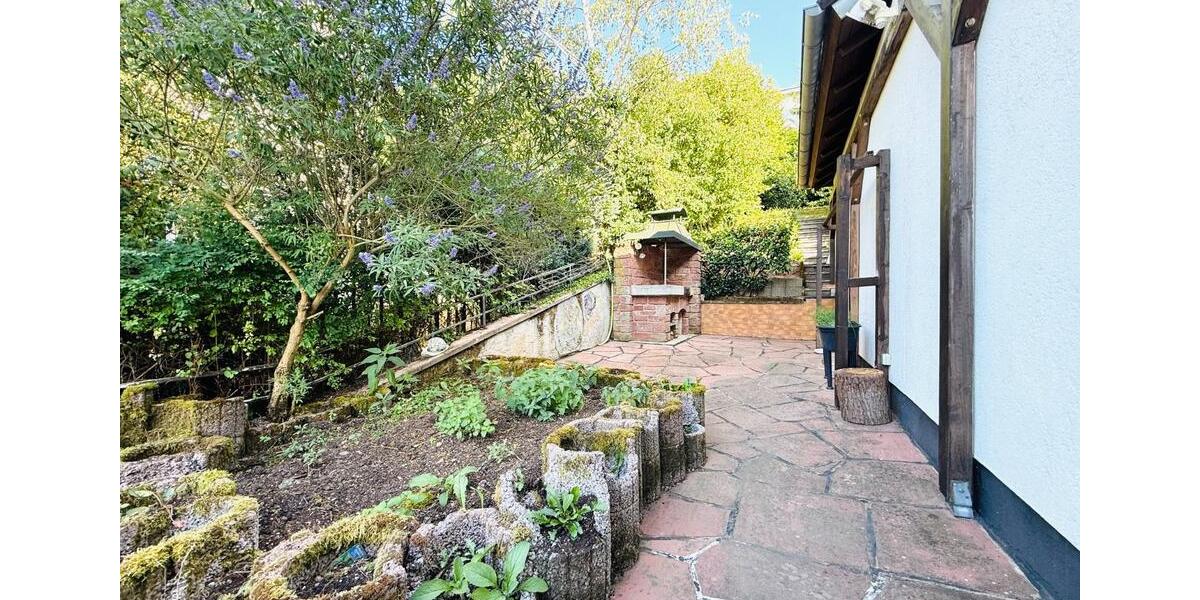 Einfamilienhaus Wertheim - 9 Zimmer, 231 m&sup2;, 535.000&euro; | Angebot:27110628