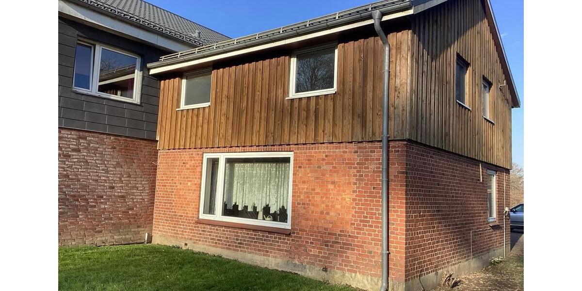 Etagenwohnung Schönwalde am Bungsberg - 5 Zimmer, 130 m&sup2;, 170.000&euro; | Angebot:26164474