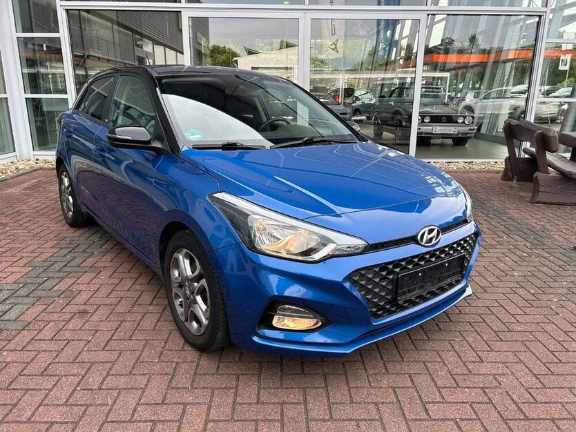i20
