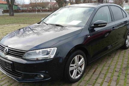VW Jetta 117.000 km 7.900 &euro; Dachwig 99100