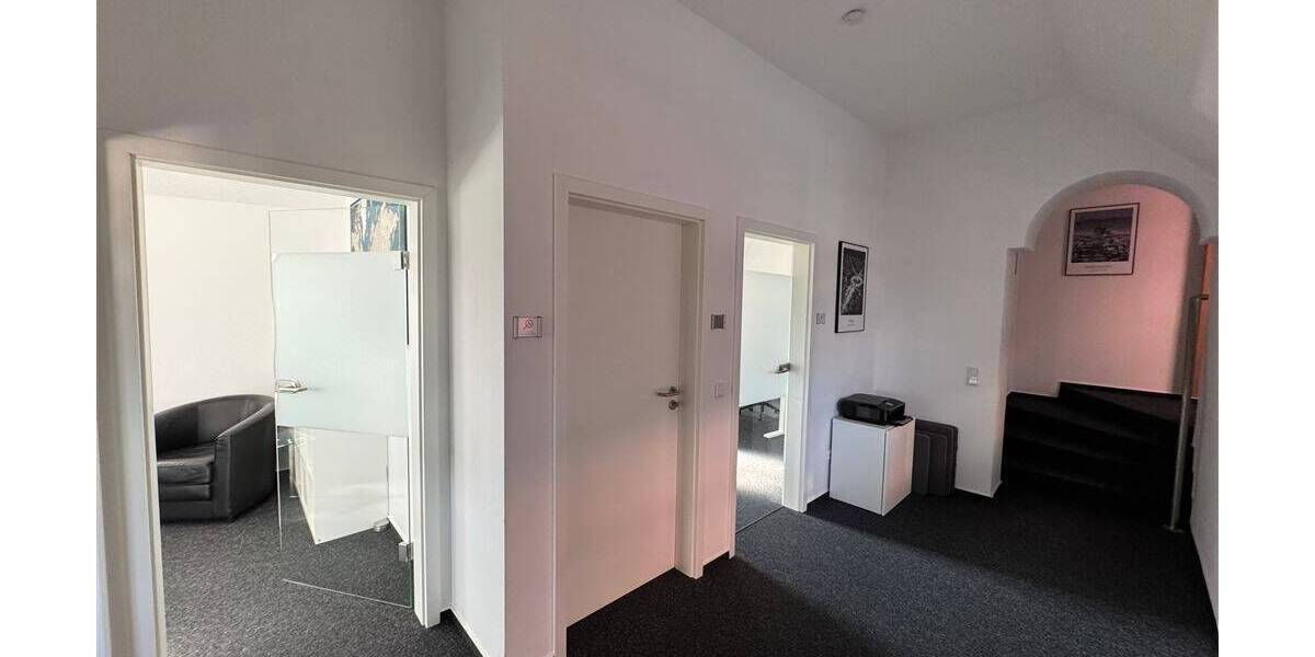 Gewerbeobjekt Fritzlar - 7 Zimmer, 150 m&sup2;, 1.400&euro; | Angebot:24112763
