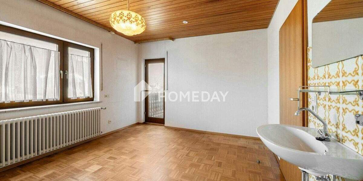 Einfamilienhaus Metzingen Neuhausen - 7 Zimmer, 112 m&sup2;, 545.000&euro; | Angebot:25879096