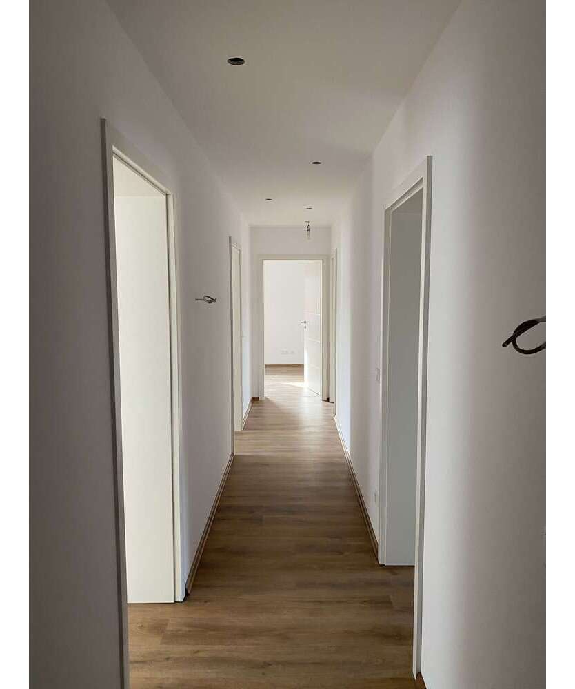 Haus zum Kaufen in Erlangen 1.149.000 € 208 m²