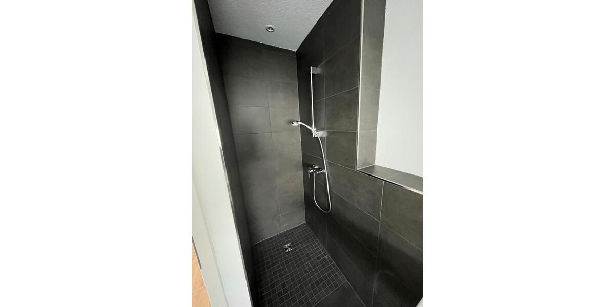 Reihenhaus Roth - 5 Zimmer, 140 m&sup2;, 1.540&euro; | Angebot:25175097