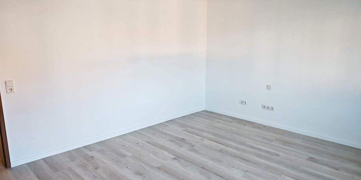 Etagenwohnung Uttenreuth - 3 Zimmer, 89 m&sup2;, 1.200&euro; | Angebot:25387068