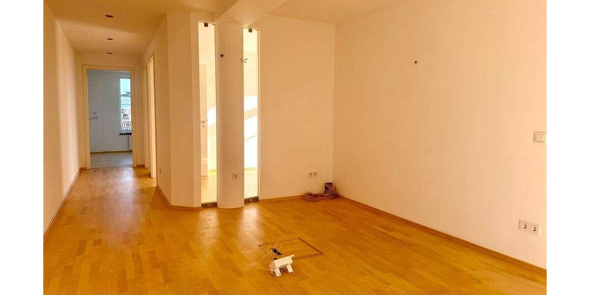 Moderne Büro-oder Praxiseinheit mitten in Murnau, barrierefrei! 4 zimmer