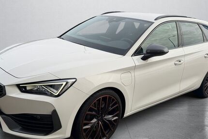 Cupra Leon 42.760 km 24.880 &euro; Daun 54550