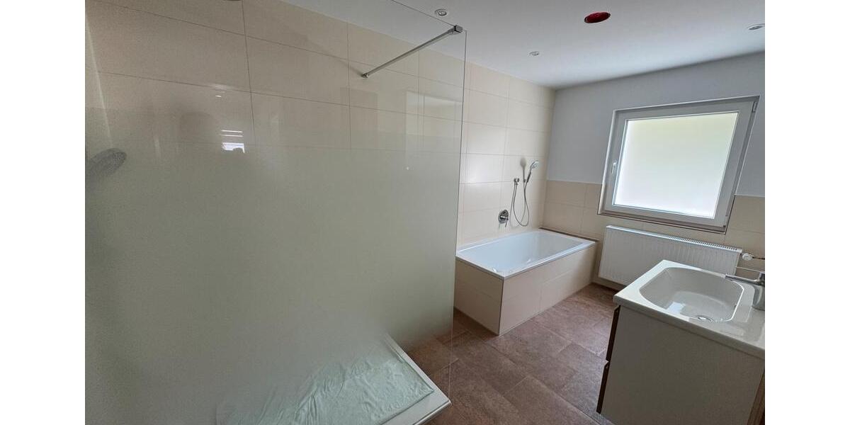 Etagenwohnung Melsungen - 3 Zimmer, 94 m&sup2;, 950&euro; | Angebot:26314675