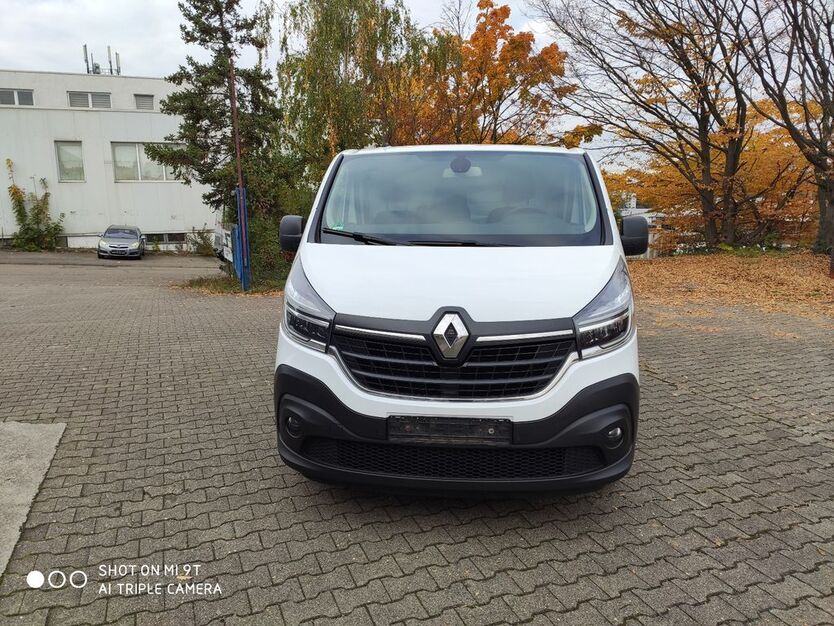 Renault Trafic 166.000 km 13.390 € Waiblingen-Neustadt 71336