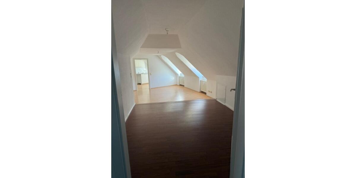 Dachgeschoßwohnung Pinnow - 2 Zimmer, 55 m&sup2;, 429&euro; | Angebot:25570521