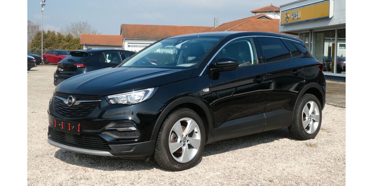 Opel Grandland (X) 52.000 km 13.950 &euro; Oberviechtach 92526