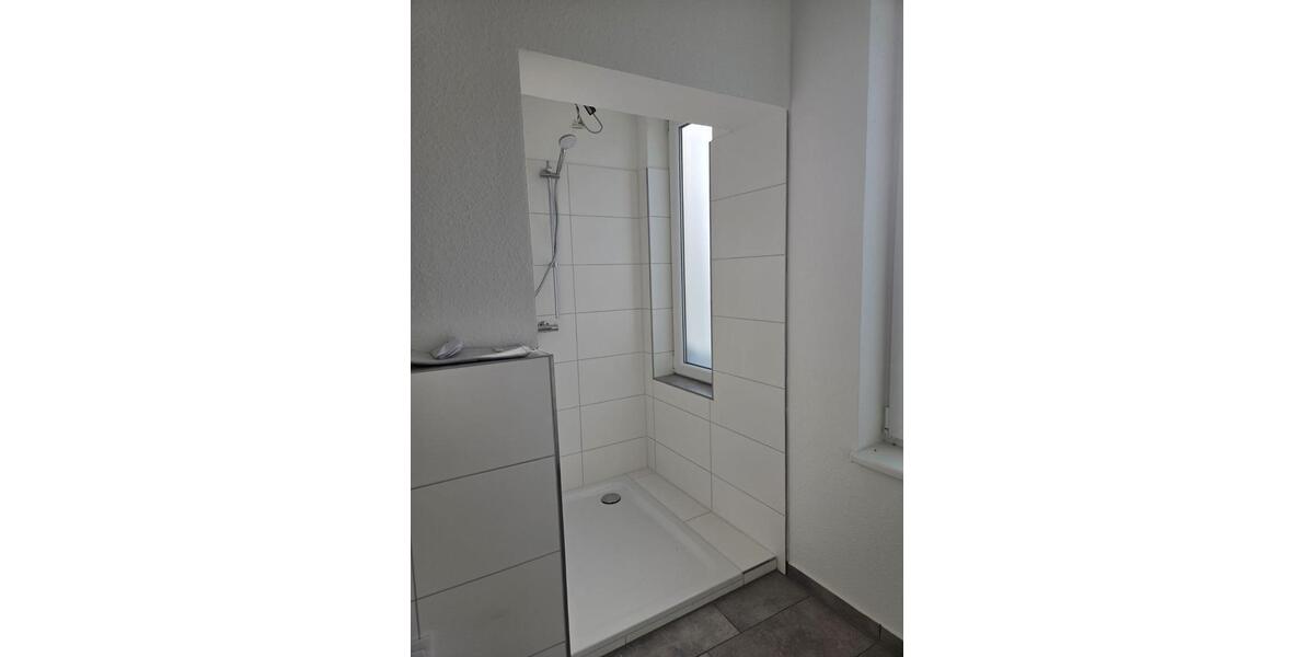 Etagenwohnung Heide - 3 Zimmer, 80 m&sup2;, 870&euro; | Angebot:25571416
