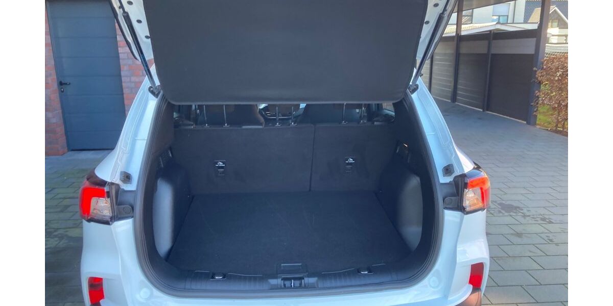 Ford Kuga 61.000 km 21.000 &euro; Emlichheim 49824