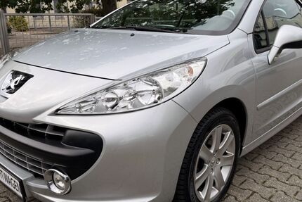 Peugeot 207 117.800 km 3.990 &euro; Neukirchen-Vluyn 47506