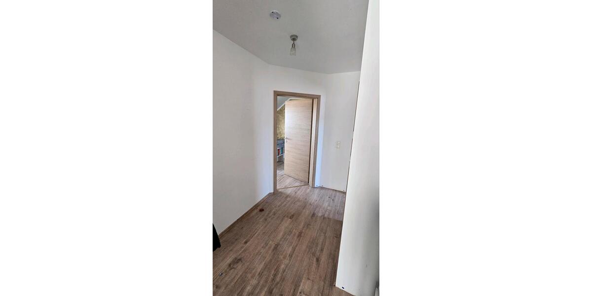 Einfamilienhaus Prichsenstadt - 4 Zimmer, 135 m&sup2;, 1.250&euro; | Angebot:25948191
