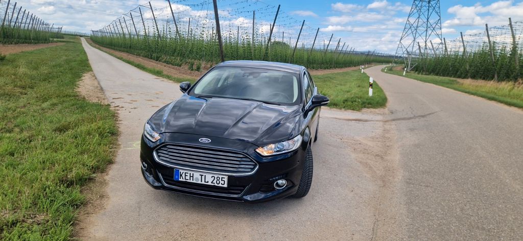 Ford Mondeo 150.000 km 8.300 &euro; Neustadt an der Donau 93333