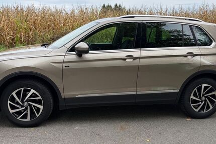 VW Tiguan 63.000 km 21.500 &euro; Moosburg 85368