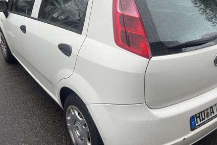 Fiat Punto 144.000 km 2.499 &euro; Nussloch 69226