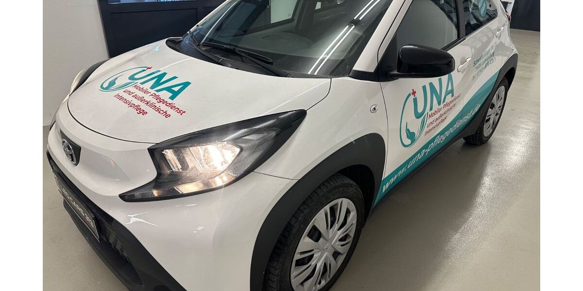 Toyota Aygo (X) 62.223 km 9.990 &euro; LEONBERG 71229