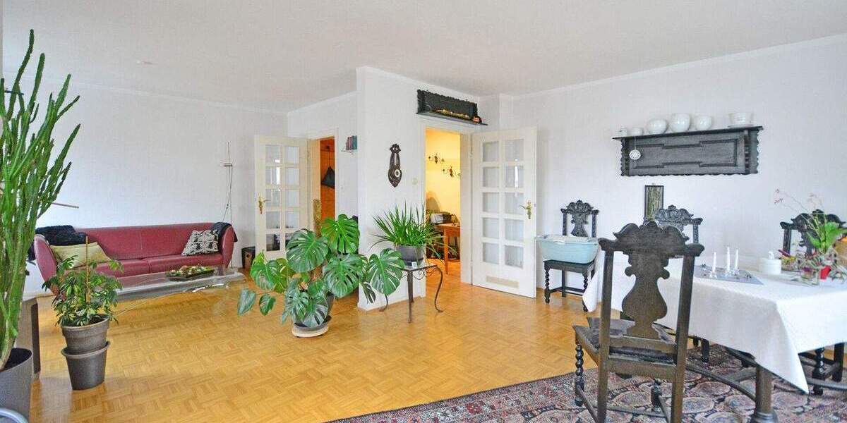 Etagenwohnung Kassel West - 3 Zimmer, 85 m&sup2;, 225.000&euro; | Angebot:25410013