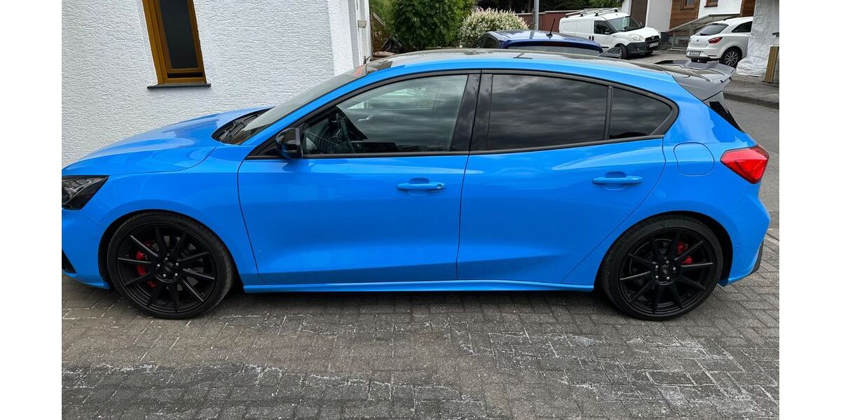 Ford Focus 42.000 km 29.990 &euro; Ransbach-Baumbach 56235