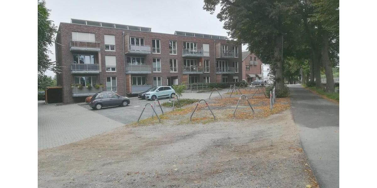 Single-Wohnung im 1.OG, mit Fahrstuhl und PKW Stellplatz 2 zimmer