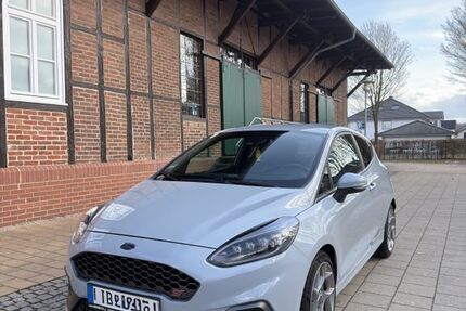 Ford Fiesta 107.500 km 12.900 &euro; Bad Pyrmont 31812