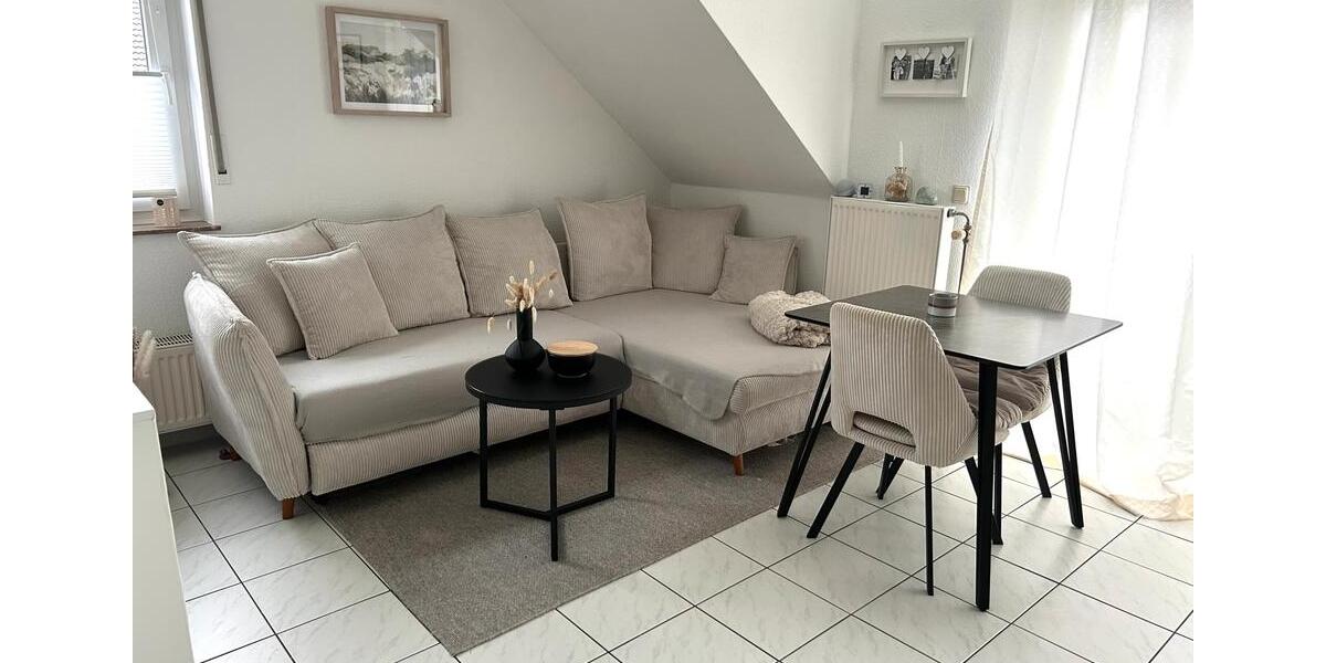 Dachgeschoßwohnung Hennef (Sieg) - 2 Zimmer, 50 m&sup2;, 675&euro; | Angebot:26271505