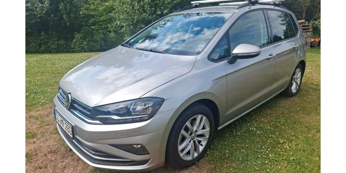 VW Golf Sportsvan 60.700 km 18.999 &euro; ZARPEN 23619
