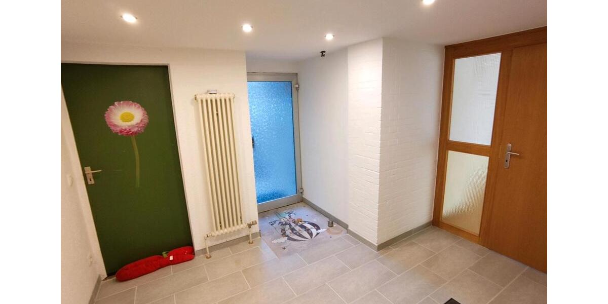 Etagenwohnung Speyer - 2.5 Zimmer, 99 m&sup2;, 1.200&euro; | Angebot:25945453