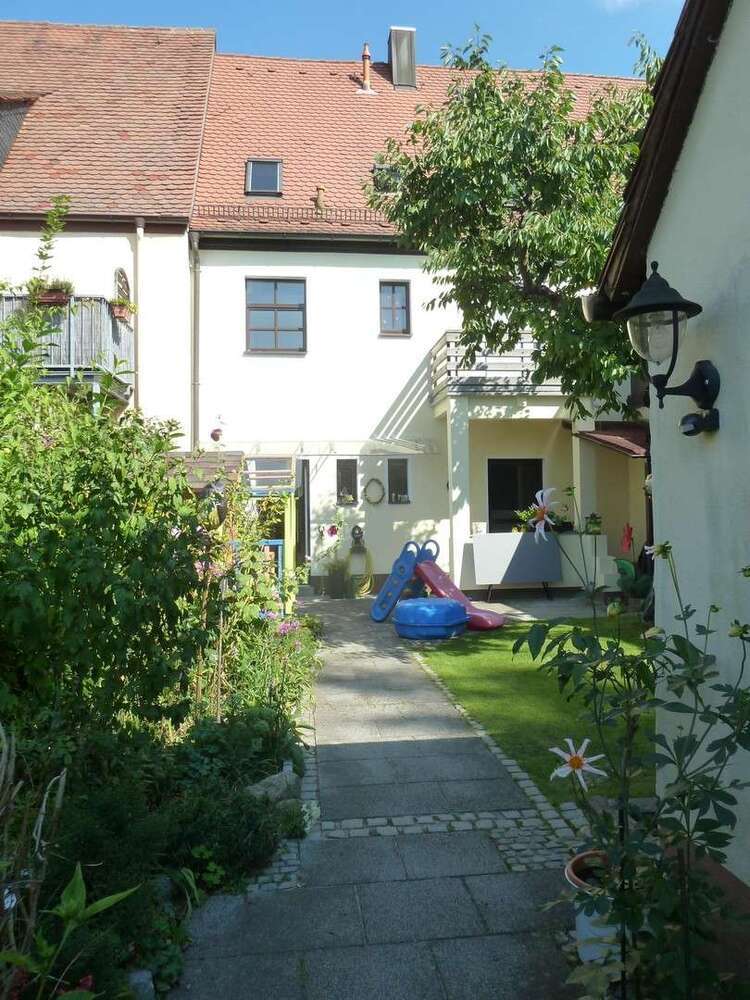 Wohnung zum Mieten in Erlangen 1.450 € 107 m²