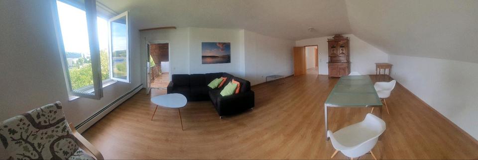 Schöne 2,5 Zi. DG Wohnung, separater Eingang 2 zimmer