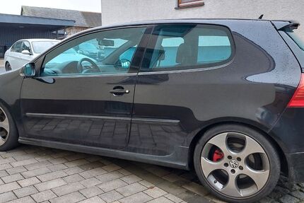 VW Golf 246.740 km 3.700 &euro; Künzell 36093