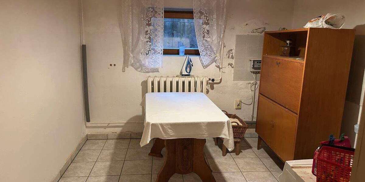 Bungalow - EinZweifamilienhaus mit Wintergarten und tollem Ausblick - Einfamilienhaus Unterwellenborn | Angebot:25809411