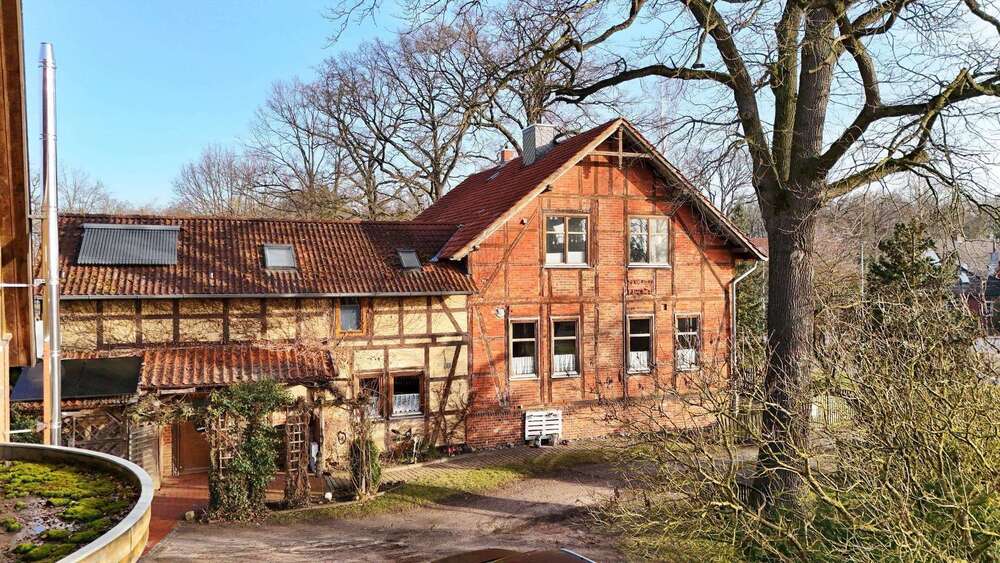 Einfamilienhaus Nienhagen - 10 Zimmer, 230 m&sup2;, 395.000&euro; | Angebot:25341386